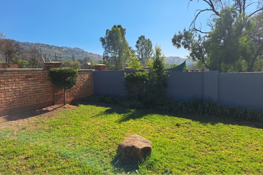 4 Bedroom Property for Sale in Buffelspoort Eco Estate North West